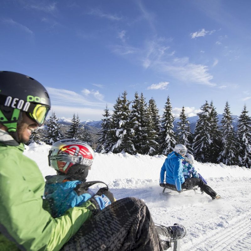 Dolomiti Superski Sellaronda Winterspaß Schulklassenreise Snowpark Naturrodelbahn (1)