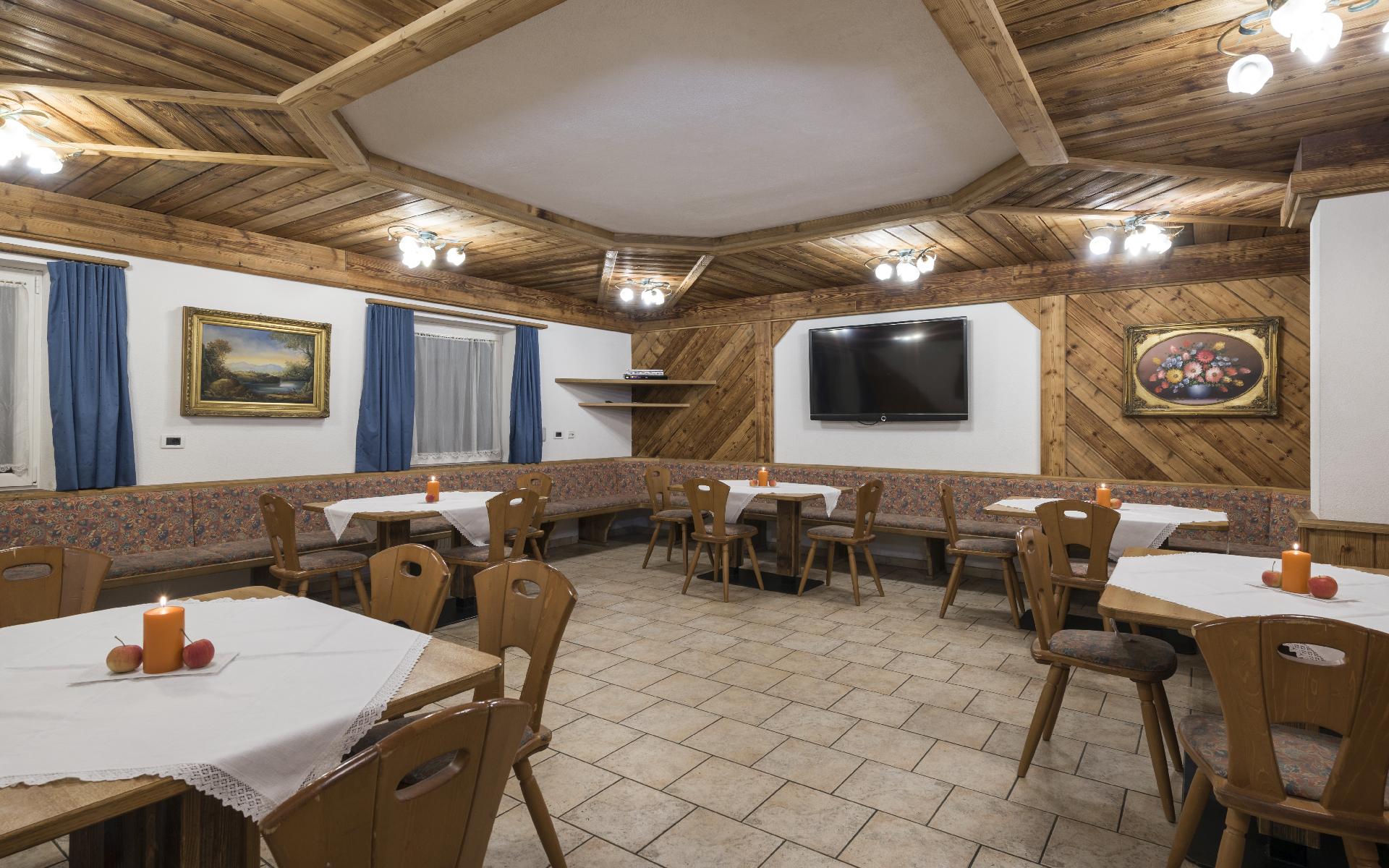 Südtirol Gruppenreisen Fürstenhof Jugendherberge Unterkunft Zimmer Mehrbettzimmer Familien (9)
